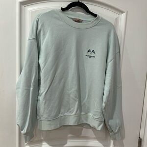 H&M “balance & wellness club” beautiful sweatshirt size L